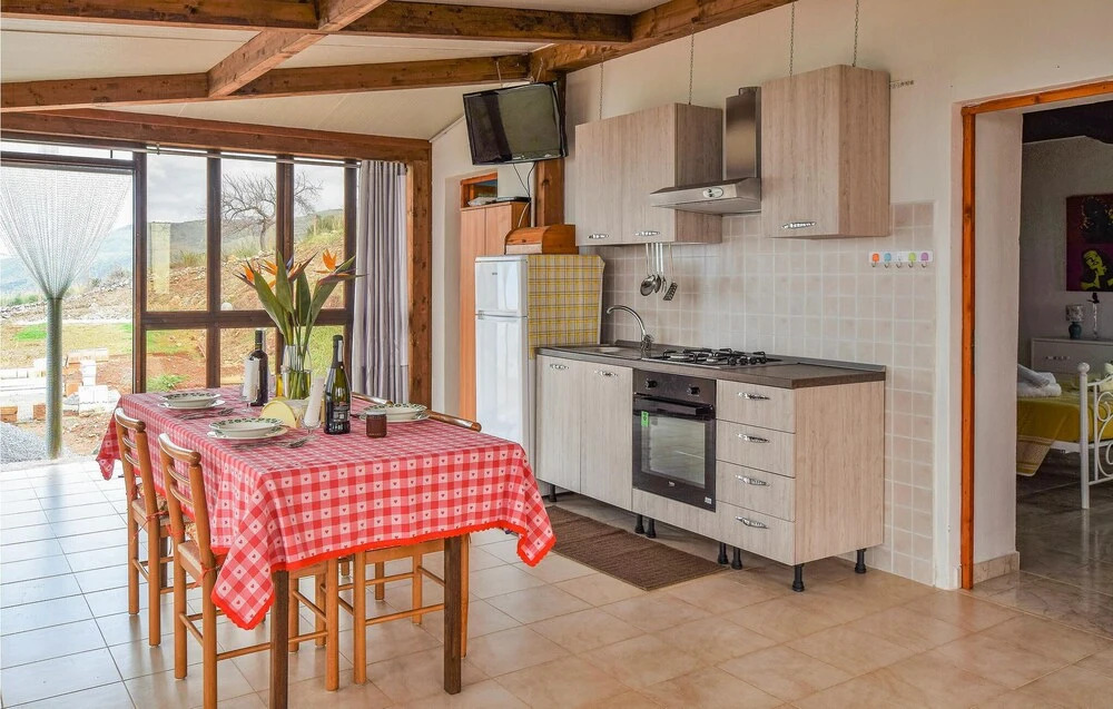 1 Bedroom Awesome Home In Diamante