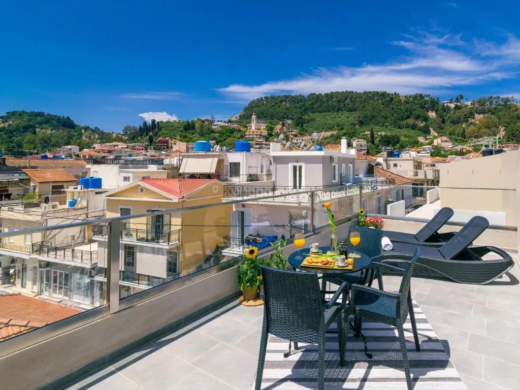 Centro Studios & Apartments