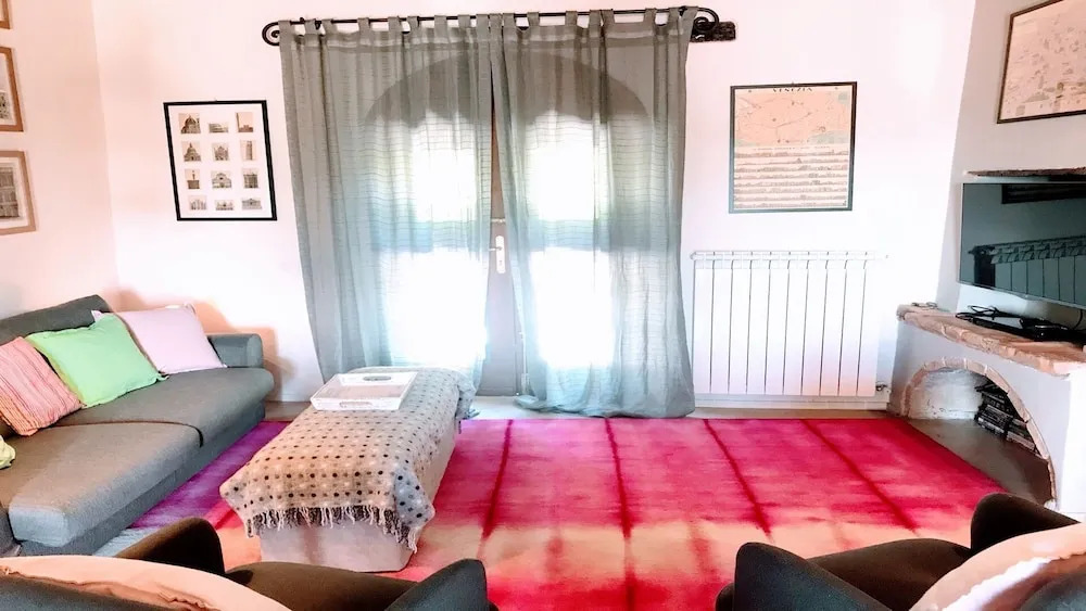 Luxury Silvignano Poolside Villa, Spoleto 8 km, Rome 1 Hr