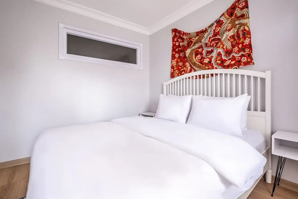Colorful and Central Flat With Balcony in Besiktas
