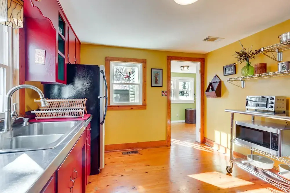 2 Mi to UA: Central Fayetteville Home w/ Patios