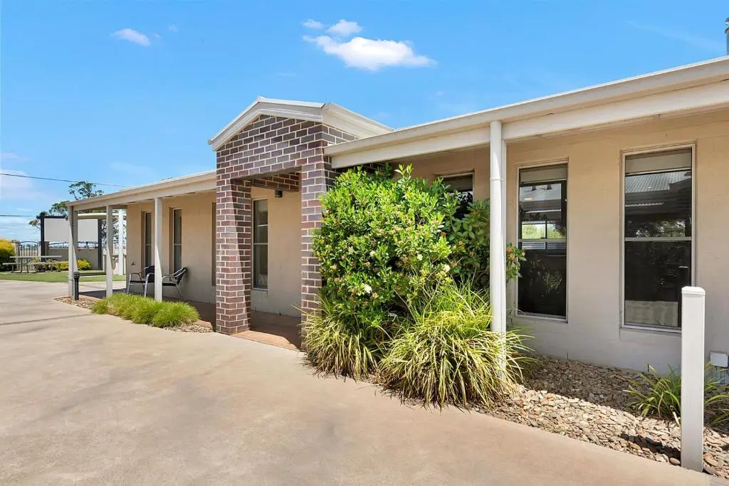 Kennedy Holiday Villas
