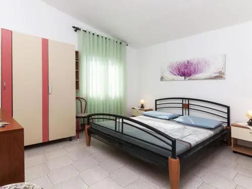 Apartments Ana 167