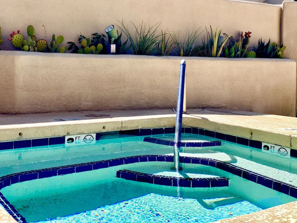 New Listing! “Phoenix Rose” On The Fairway Townhouse