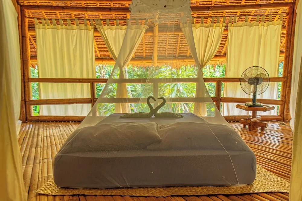 Water to Forest Ecolodge
