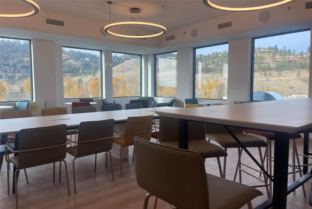 La Quinta Inn & Suites By Wyndham Kelowna Bc
