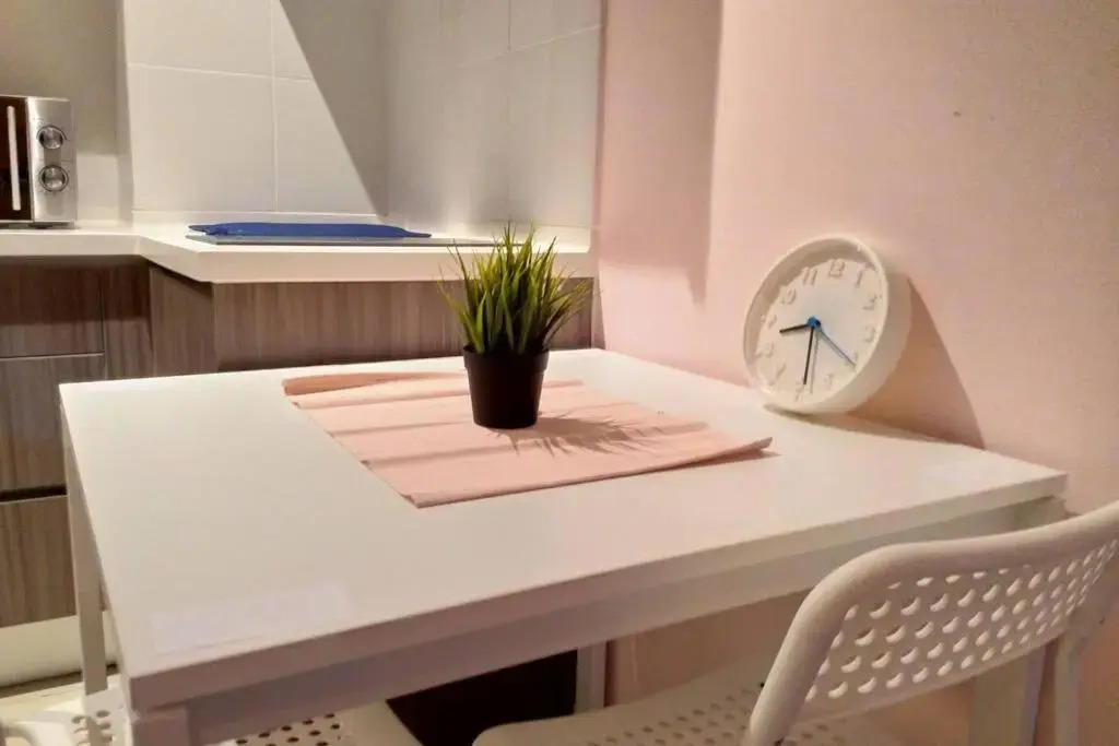 HB1512- Hyve Studio unit, Lake view, Cyberjaya, Free Wi-Fi, Free Parking, Netflix,Pool