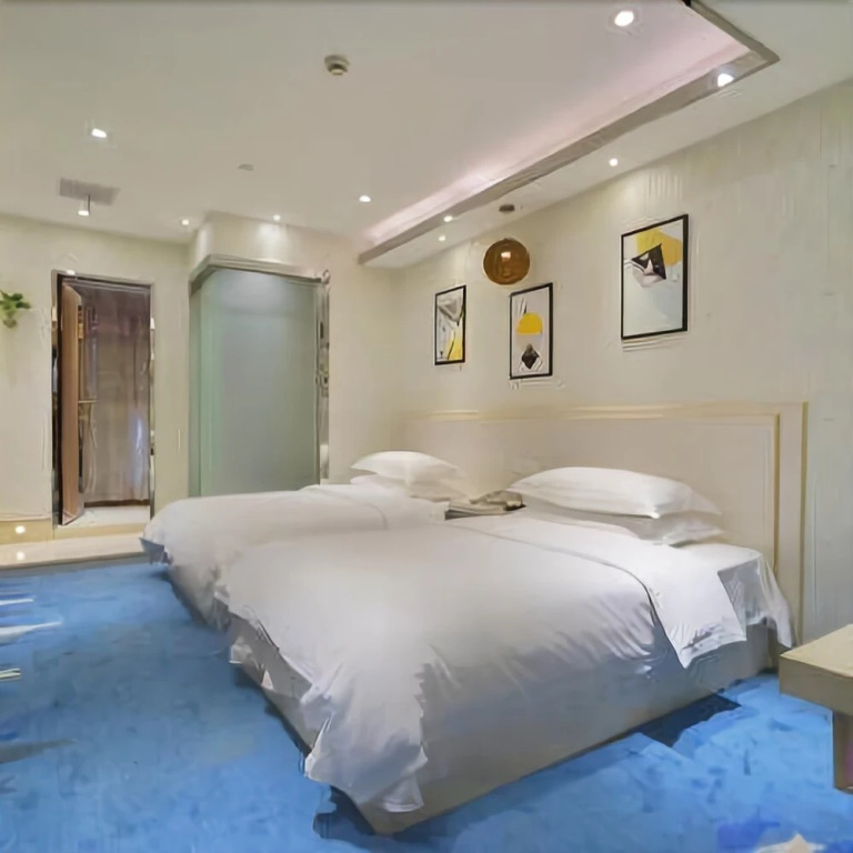 Shuiyue Qinghua New Concept Hotel