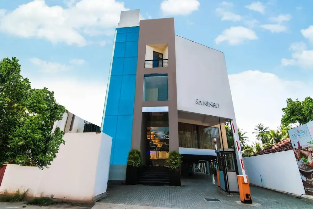 OYO 117 Saninro Residencies