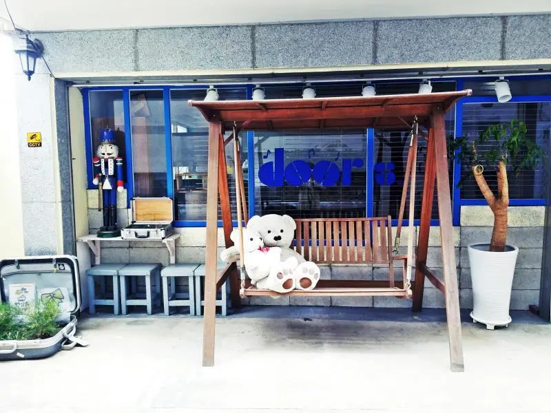 Doors Guesthouse Hongdae