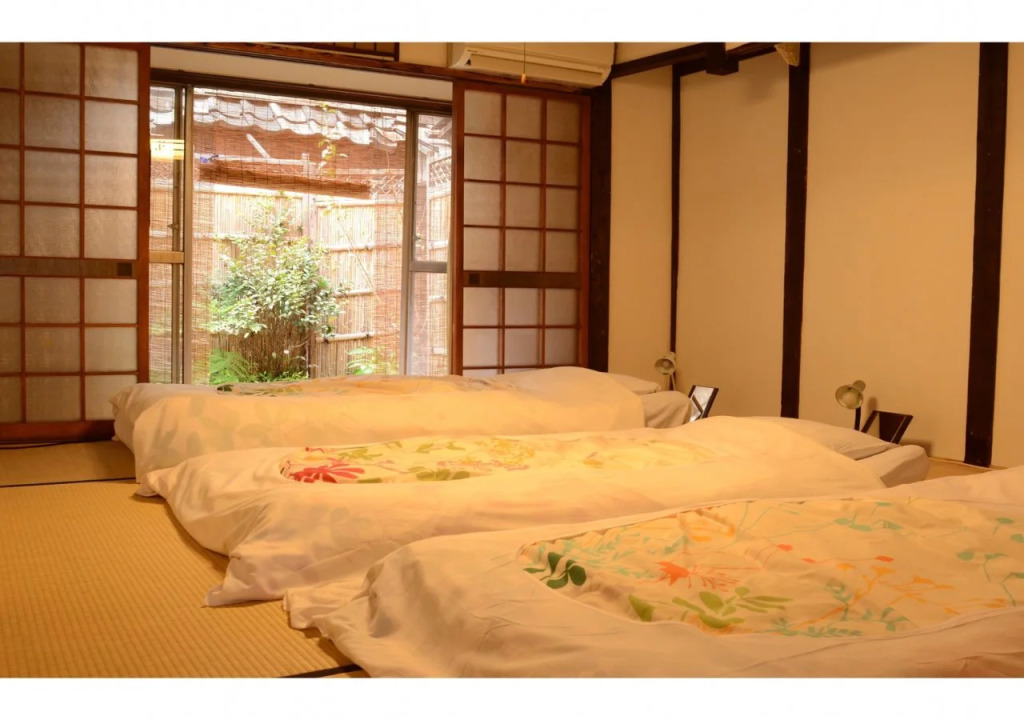 You En Me - Hostel