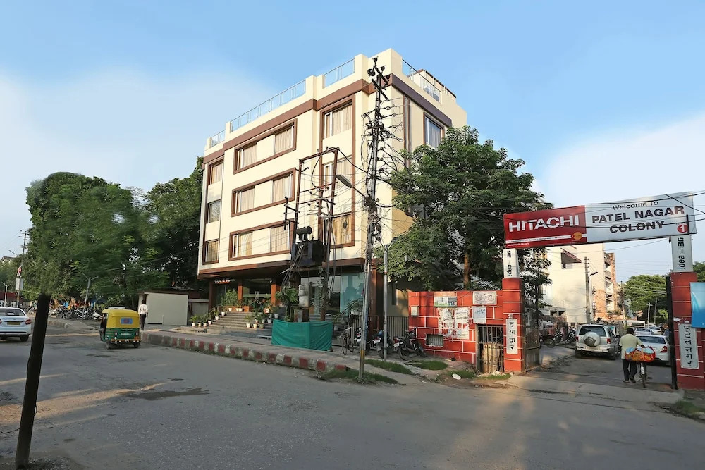 Capital O 18921 Hotel Yelchiko
