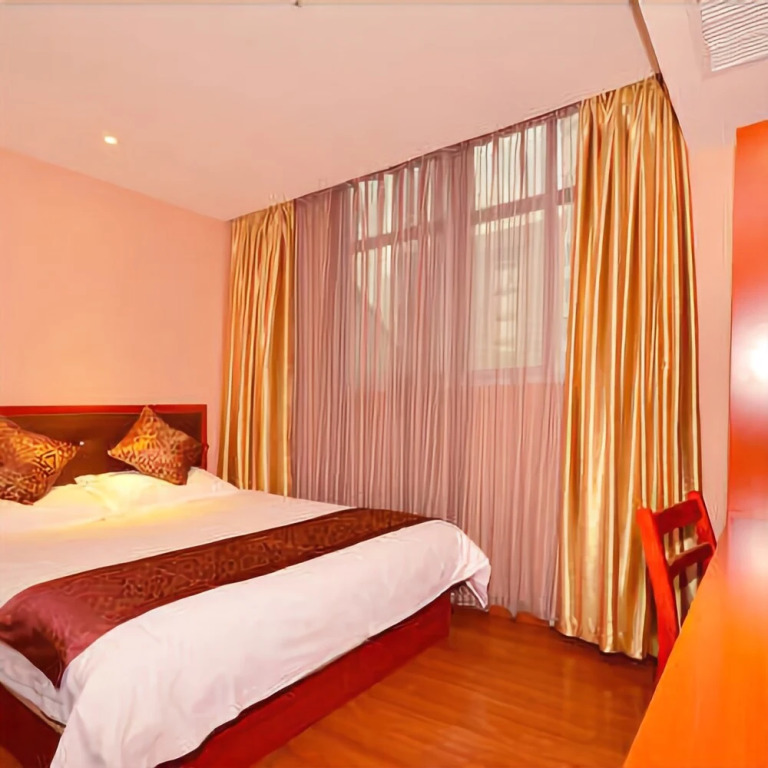 7 Days Inn Wuhan Hankou Railway Station Caishen Square Branch
