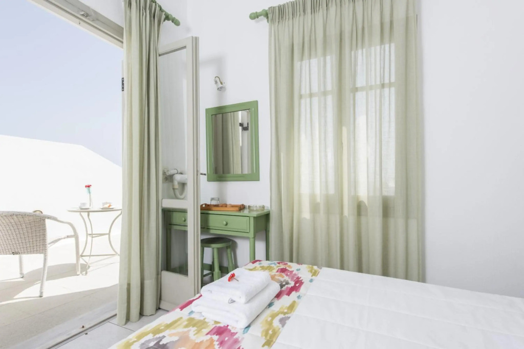 Nissos Thira