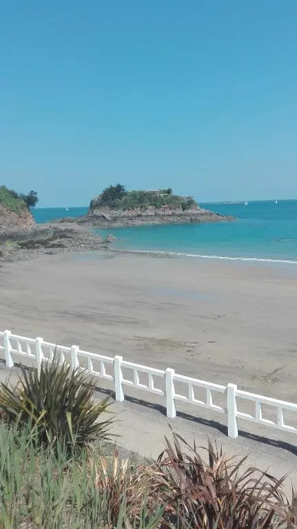 Villa en front de mer avec accès direct au GR34