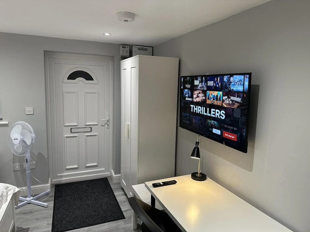 Beautiful 1-bed Modern Luxury Apartment in Luton