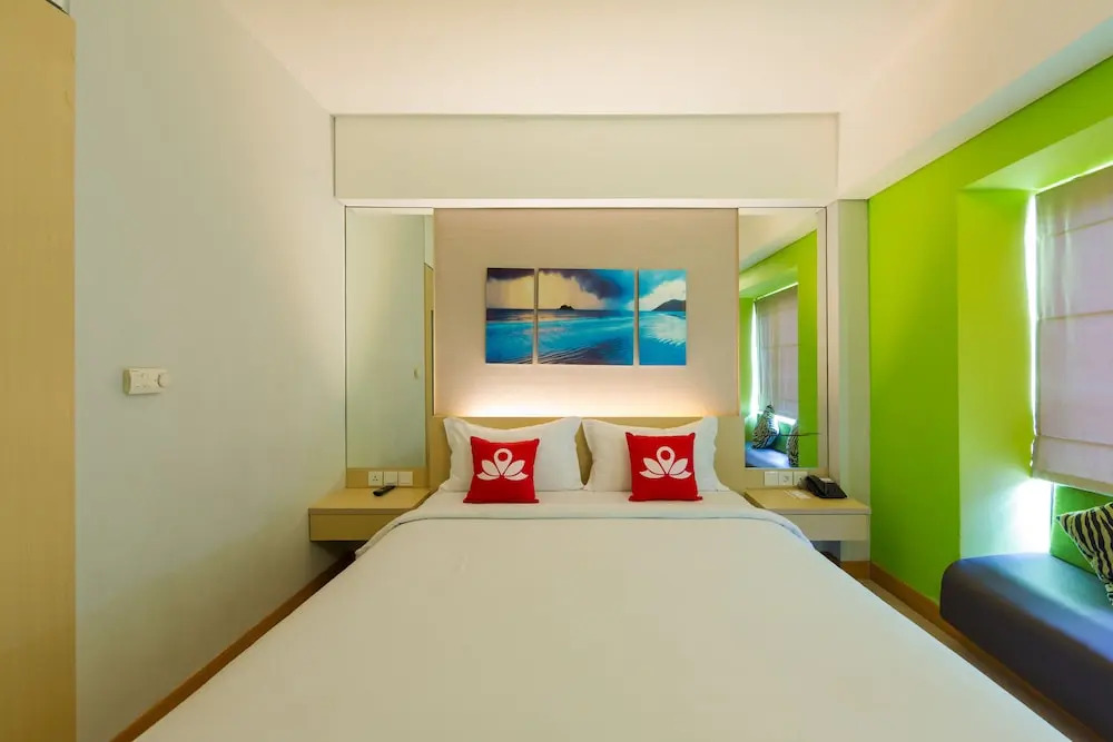 ZEN Rooms Kuta Sunset Road 2