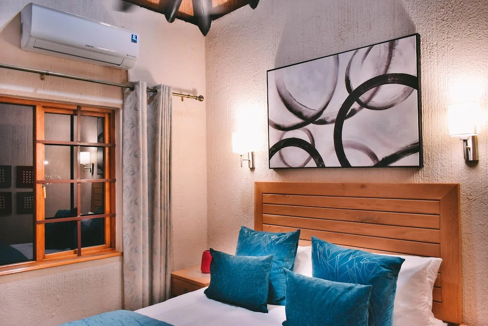 INYAMATANE LUXURY LODGES at Kruger Park Lodge