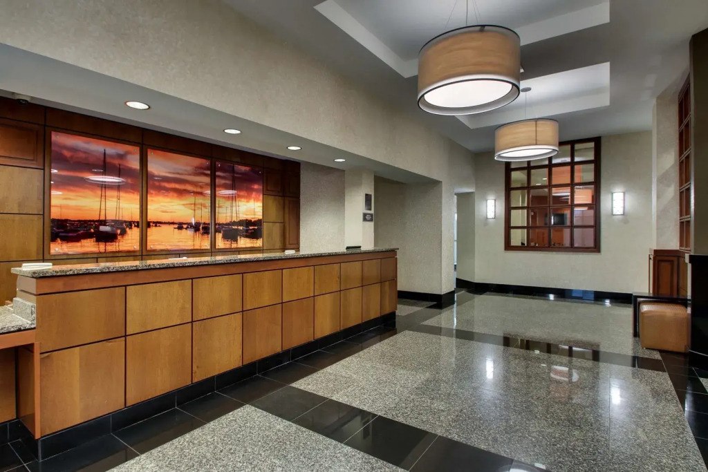 Drury Inn & Suites Charlotte Northlake