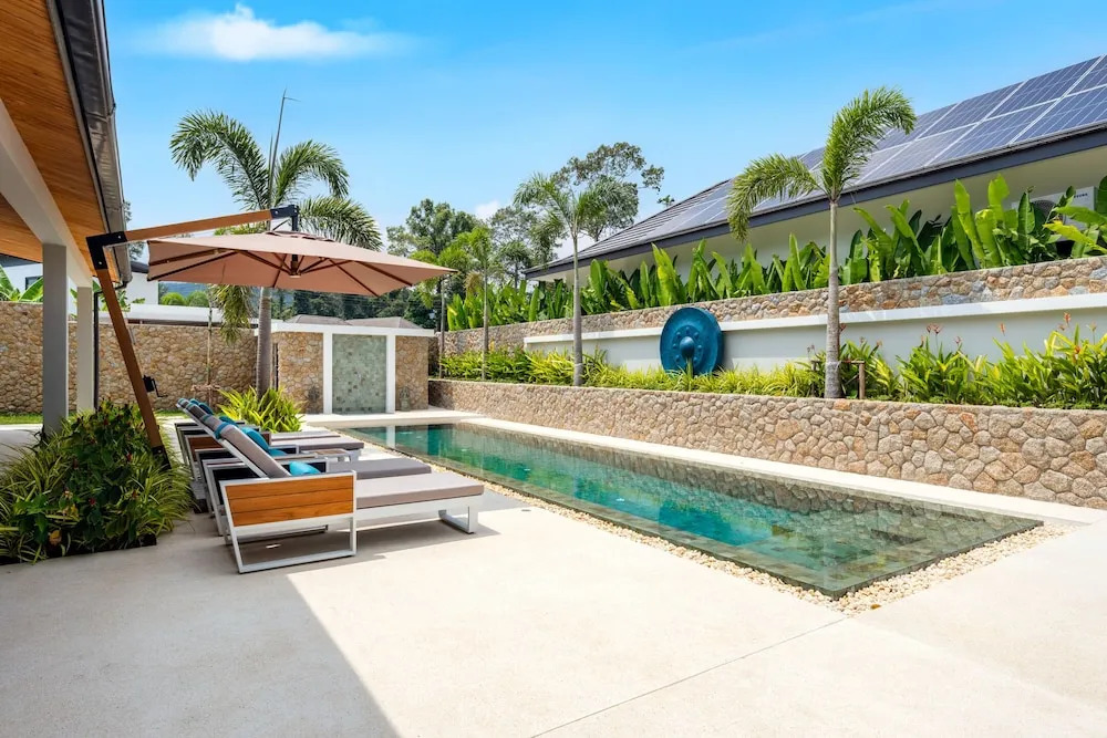 Luxury Balinese Private Pool Villa! KBR12