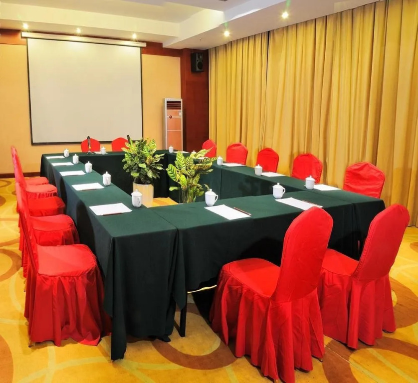 Jade Crystal Hotel