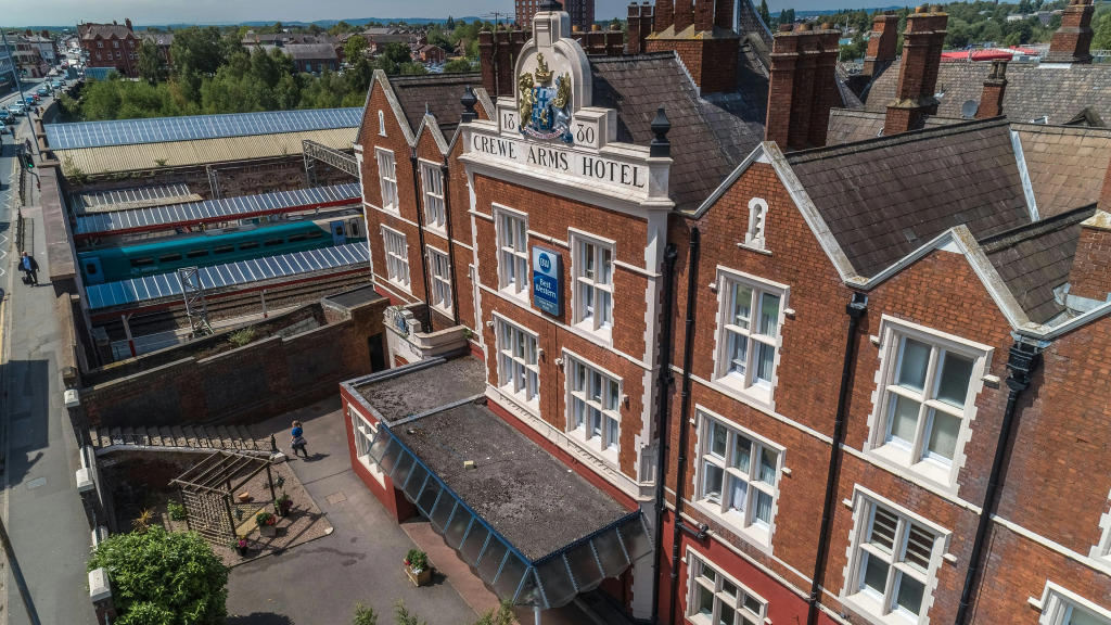 Belvilla Crewe Arms Hotel