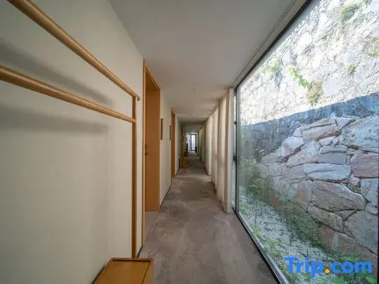 Jiuhuashan Zhiguan Mountain House Homestay (Roushen Baodian Branch)