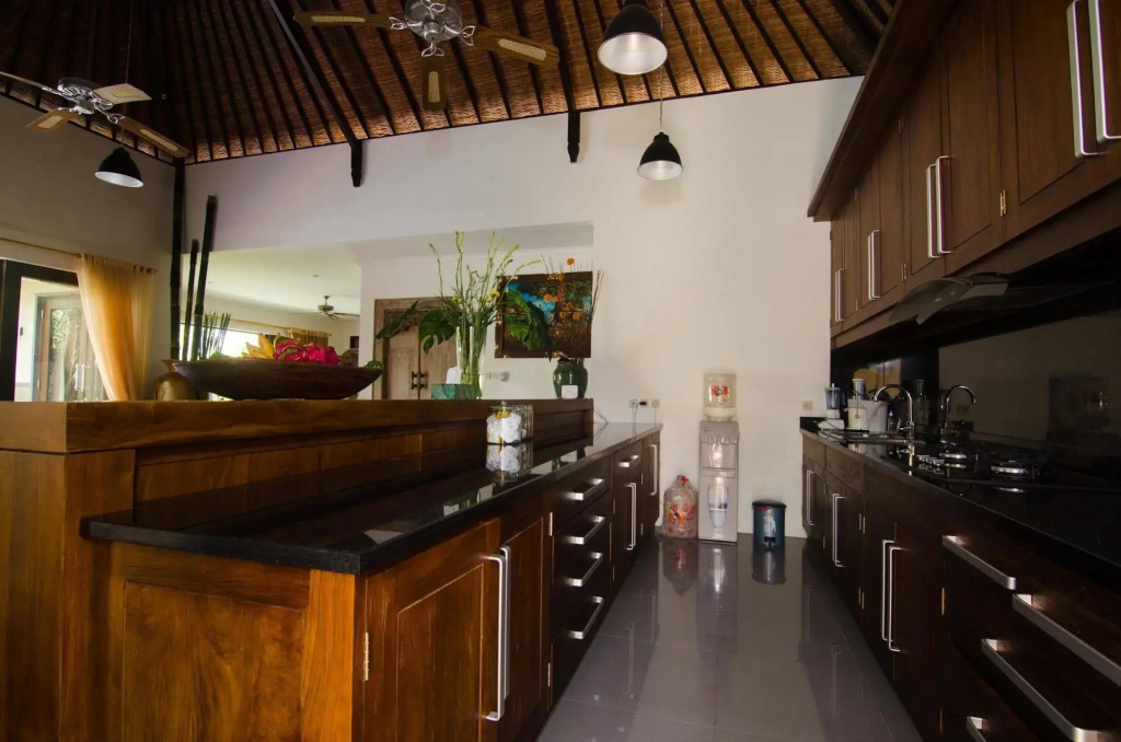 Villa Nesanur - Comfortable & Spacious Beachside Sanur