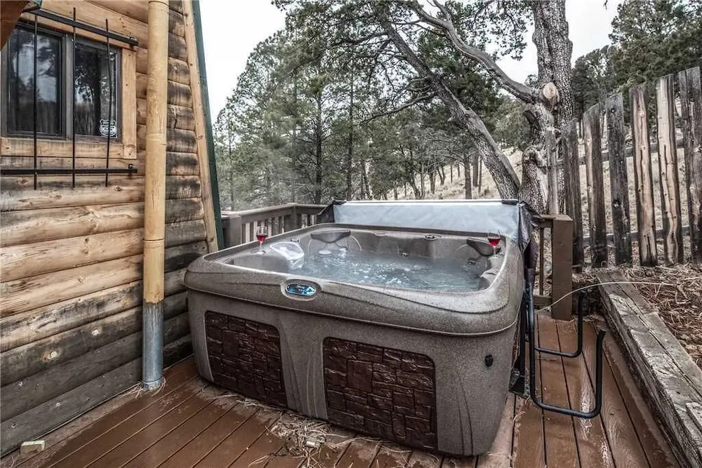 Lucky Bear Lodge - Three Bedroom Cabin