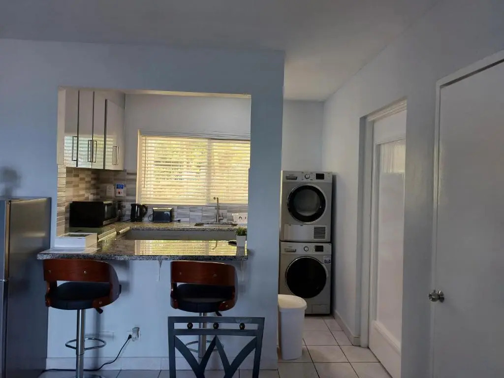Contemporary Ocean view 2bed Carib Ocho Rios Condo