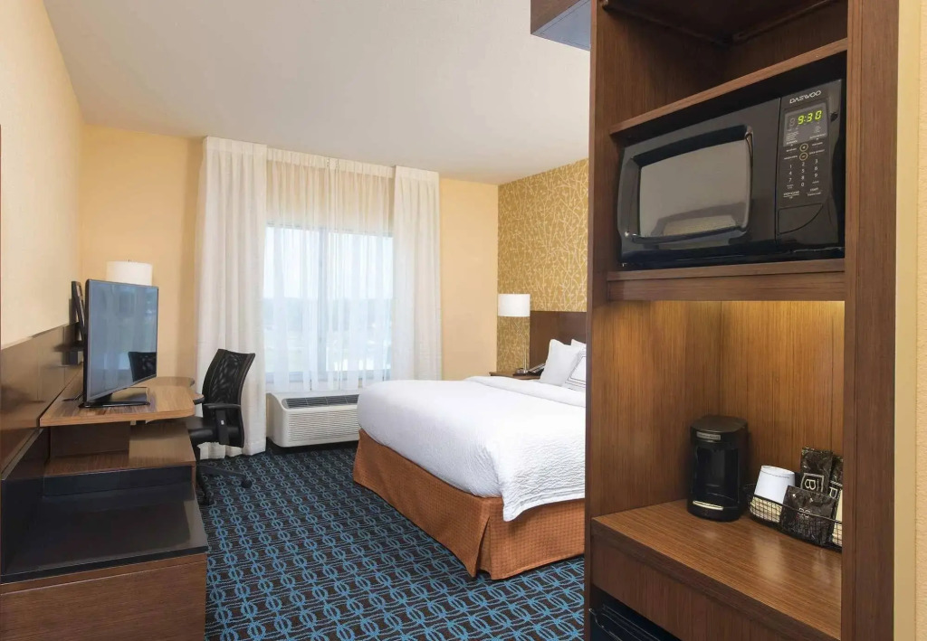 Fairfield Inn & Suites by Marriott Jackson Clinton