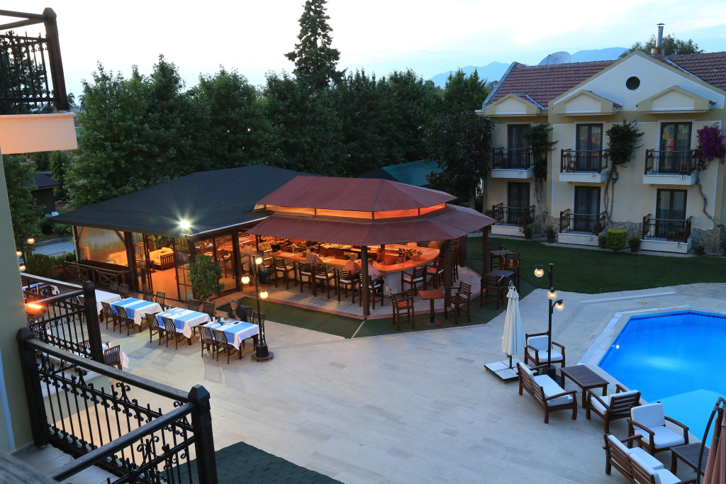 Harman Hotel