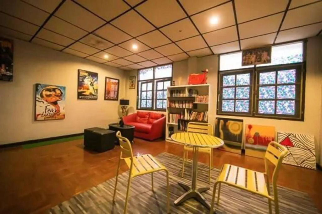 Funki Nimman Guesthouse