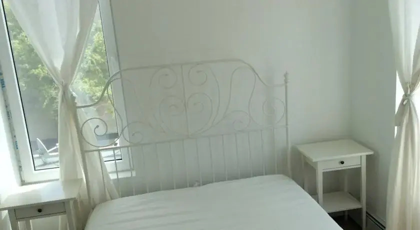 Beachside Apartment Brooklyn
