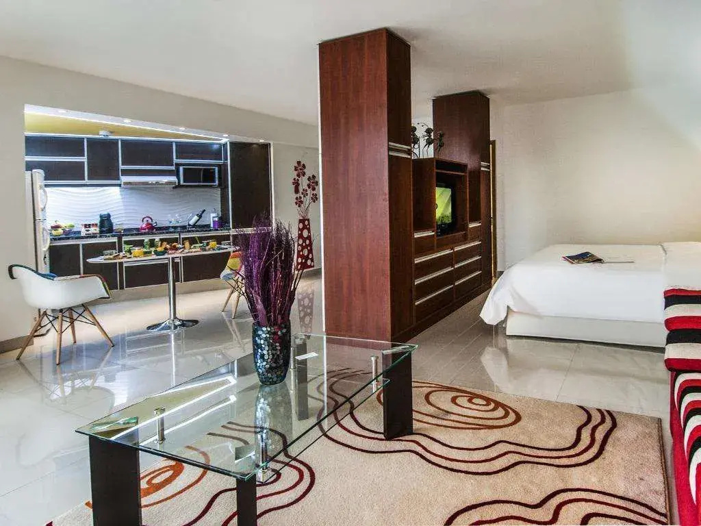 Shoshana Hotel Boutique
