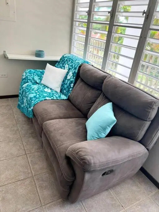 2-BR Modern Oceanfront Apt Steps from Playa Sucia