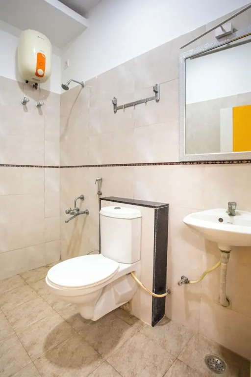 Stayz Inn near Marina Beach