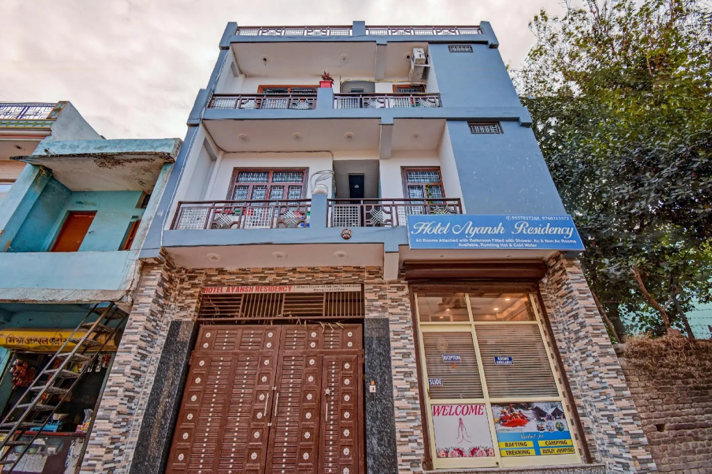 OYO 78851 Hotel Ayansh Residency