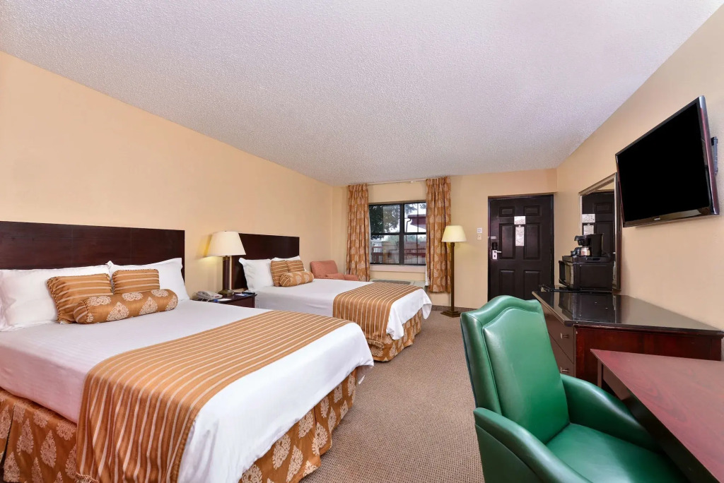 Americas Best Value Inn and Suites Victoria