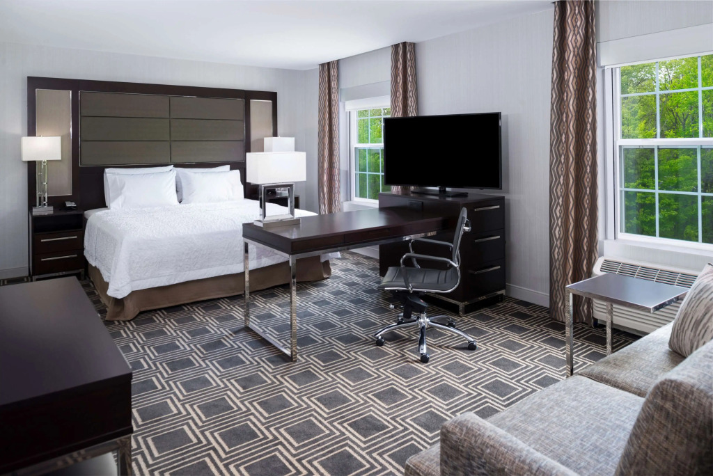 Hampton Inn & Suites Bridgewater, NJ
