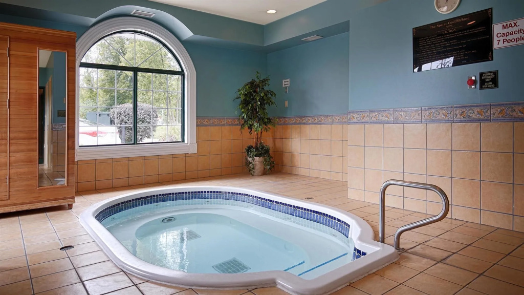 Best Western Plus Orillia Hotel