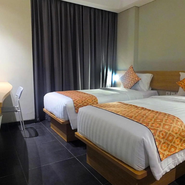 Maple Hotel Grogol
