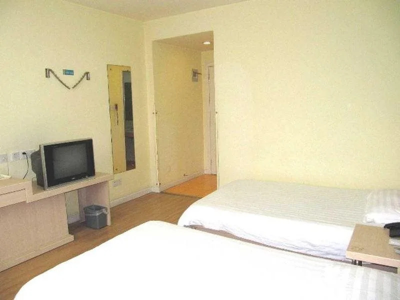 Jitai Hotel Shanghai Zhonghuan Bailian Store