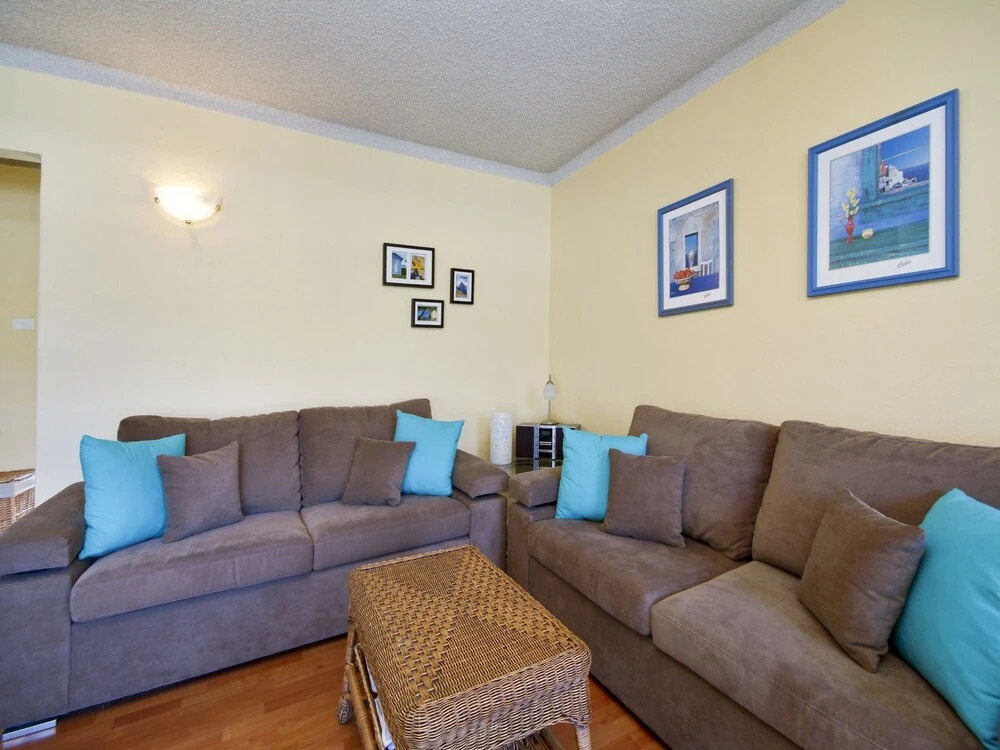 Shoal Towers, Unit 5/11 Shoal Bay Road