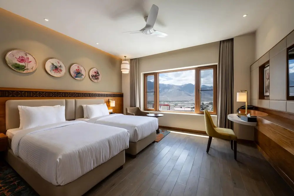 Charmwood Hotel