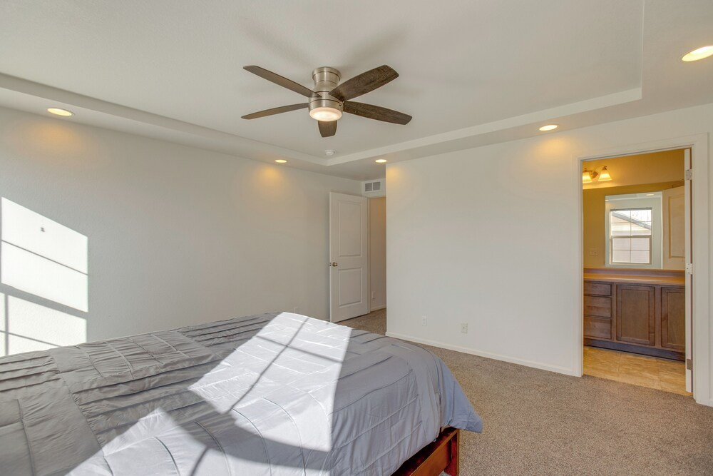 GVR Golf Retreat w/ Views! 9 Mi to Denver Airport