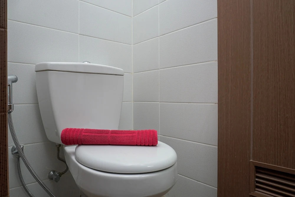 Cozy Studio Apartment at Puri Orchard Near Shopping Mall