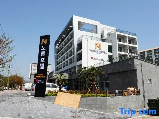 Noble Hotel