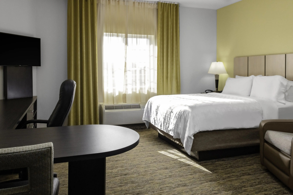 Candlewood Suites Warner Robins by IHG