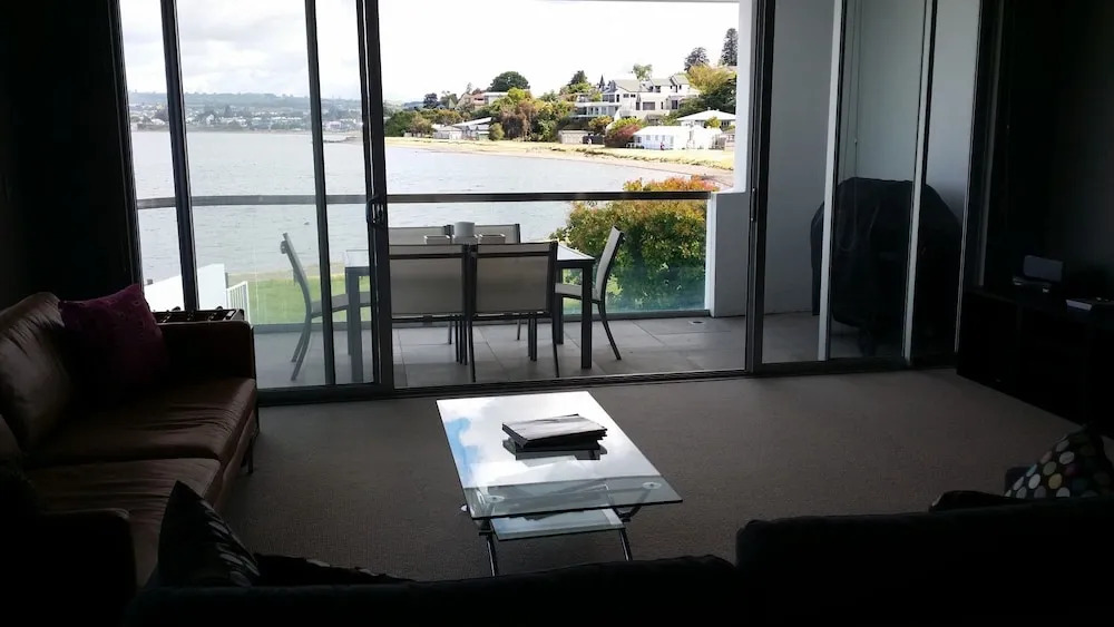 Waimahana Apartment 2